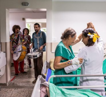 Projeto Plateias Hospitalares comemora 10 anos com mostra no Sesc Tijuca
